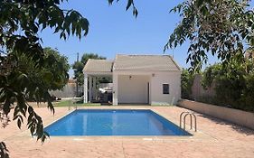 Villa Marichu. Piscina, BBQ y a 15 min Puy du Fou